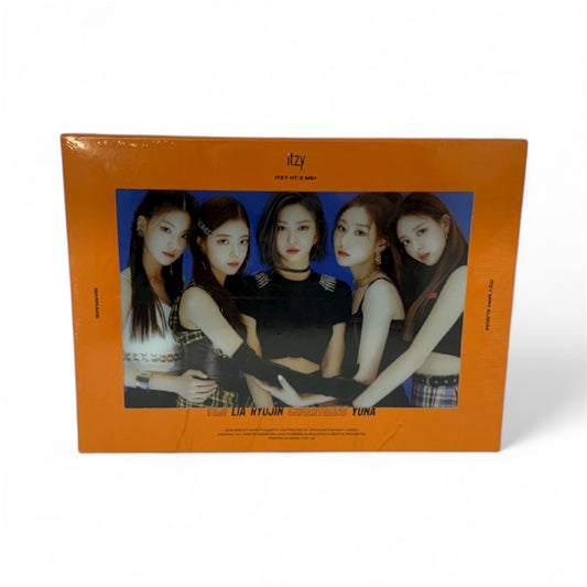 ITZY (Second Mini Album) IT’Z ME